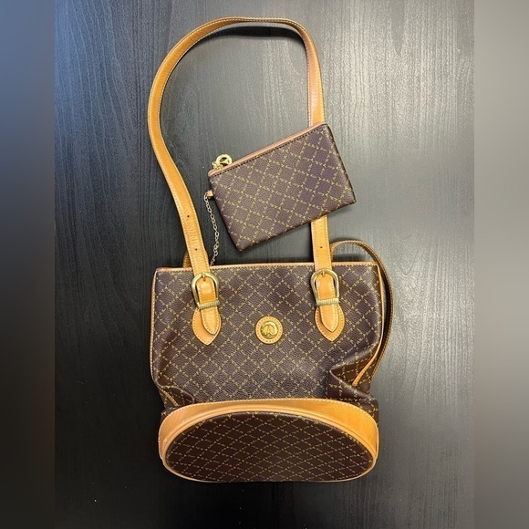 La Tour Eiffel 1887 Handbags - La Tour Eiffel 1887 Bucket Purse